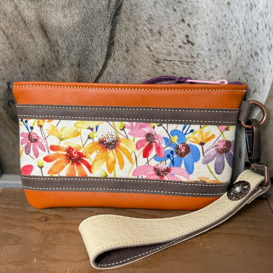 Wristlet/Small Bag Organizer with Coneflowers