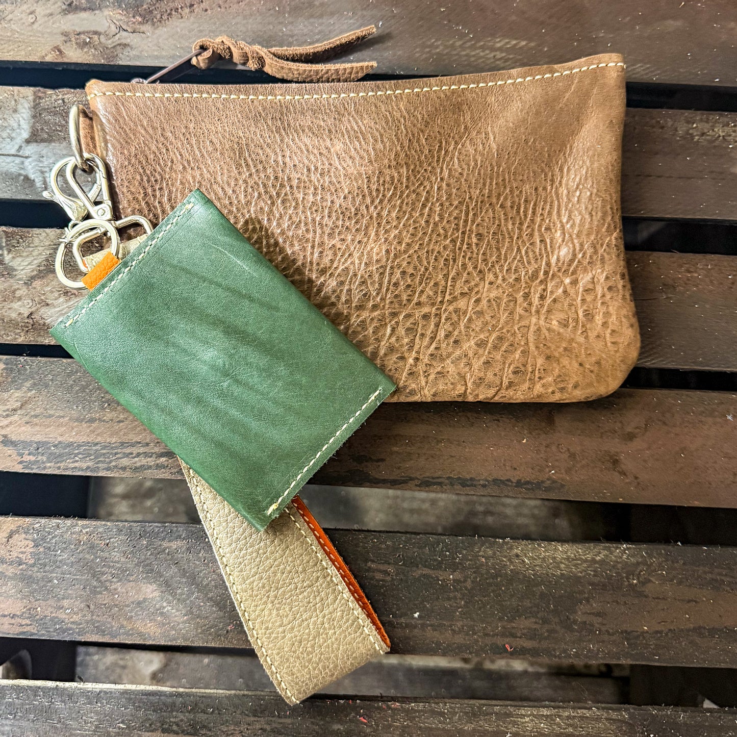 Wristlet Howling Coyote